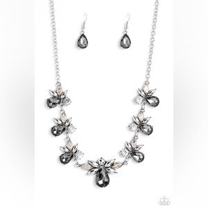 Paparazzi Explosive Effulgence Silver and Smokey Gem Necklace Set